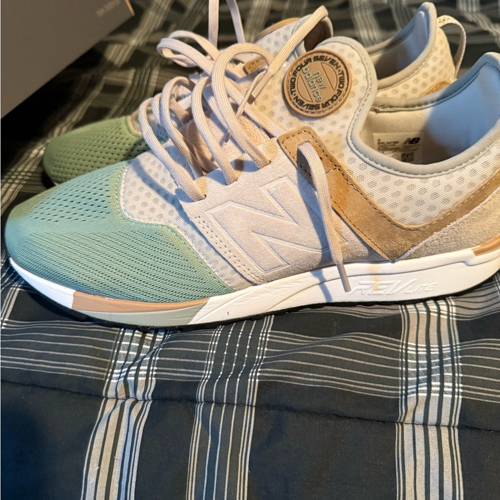 New Balance Mint and Beige Athletic Shoes
